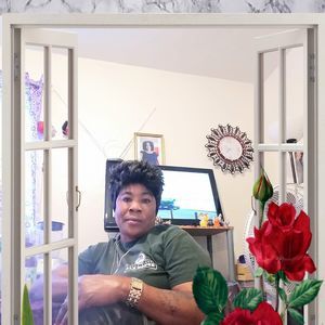 Meet your Posher, Marie